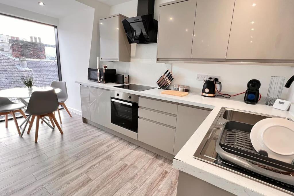 Top Floor Gem In Liverpool City Centreアパートメント エクステリア 写真